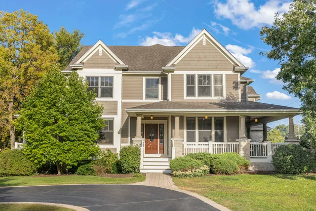 $1,575,000 | 4947 Stonewall Avenue, Downers Grove, IL 60515