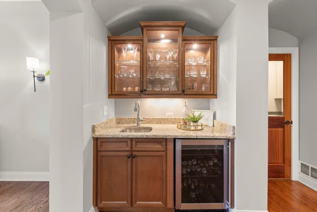 $1,575,000 | 4947 Stonewall Avenue, Downers Grove, IL 60515