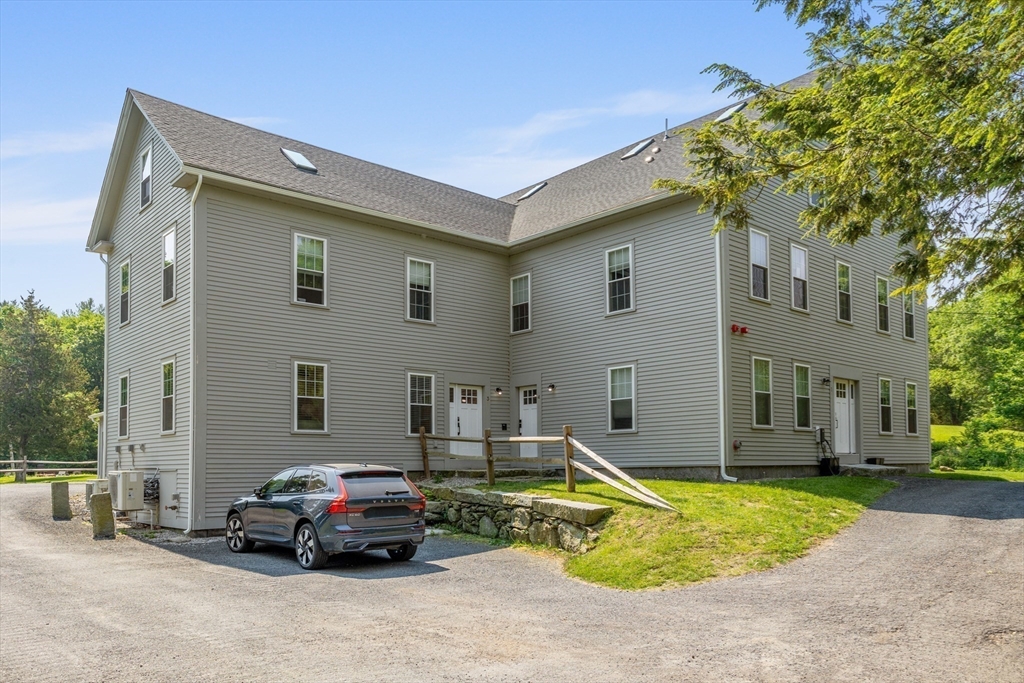 166 Littleton Road, Unit 3 Harvard, MA 01451 - Photo 32 of 42 Gallery Image 32