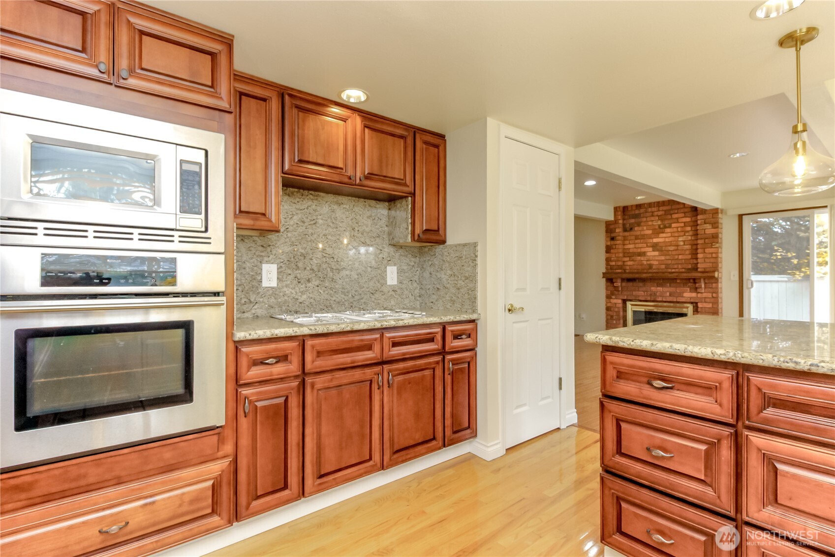 33615 7th Place Southwest Federal Way, WA 98023 - Photo 16 of 40