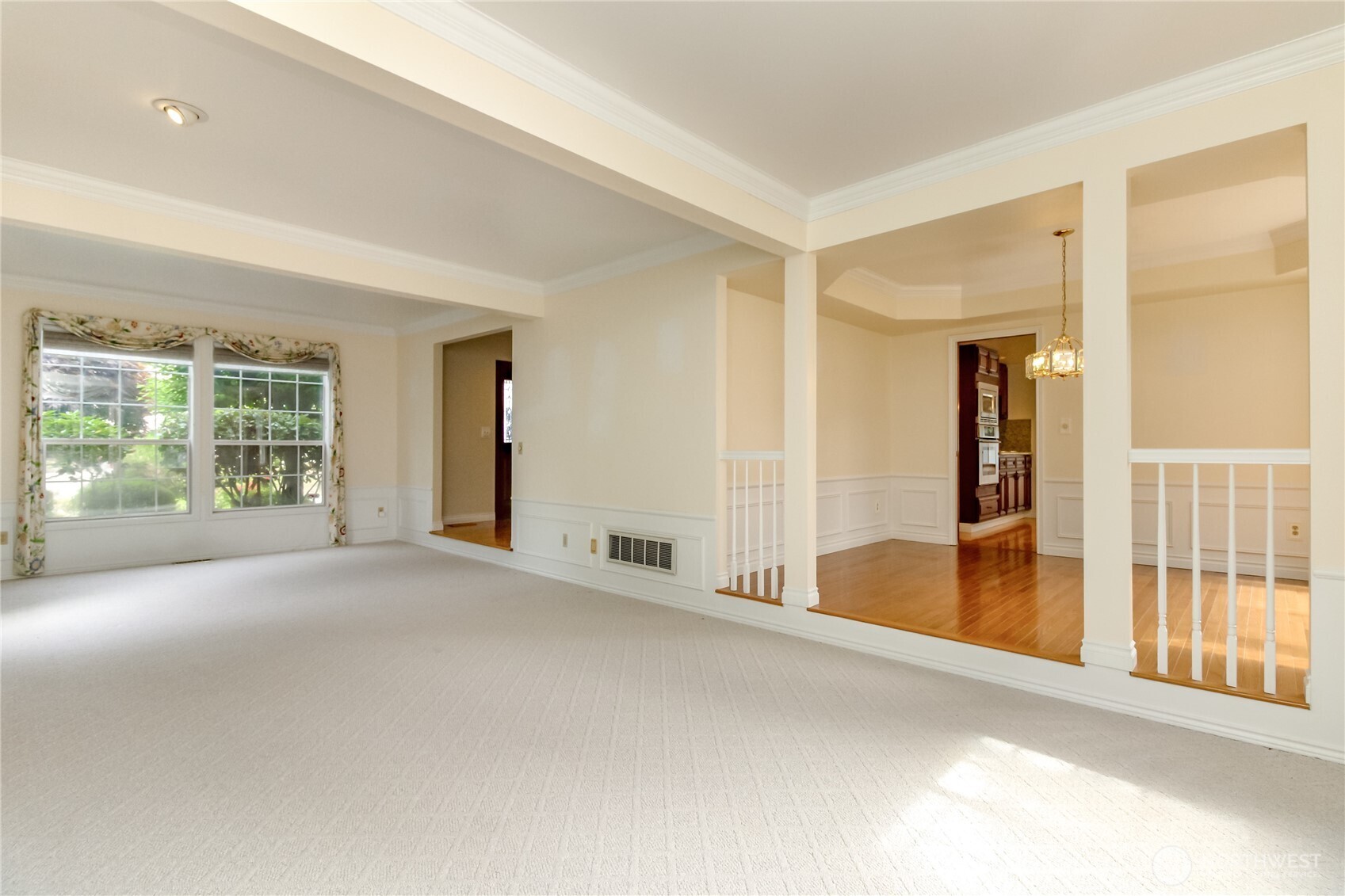 33615 7th Place Southwest Federal Way, WA 98023 - Photo 8 of 40
