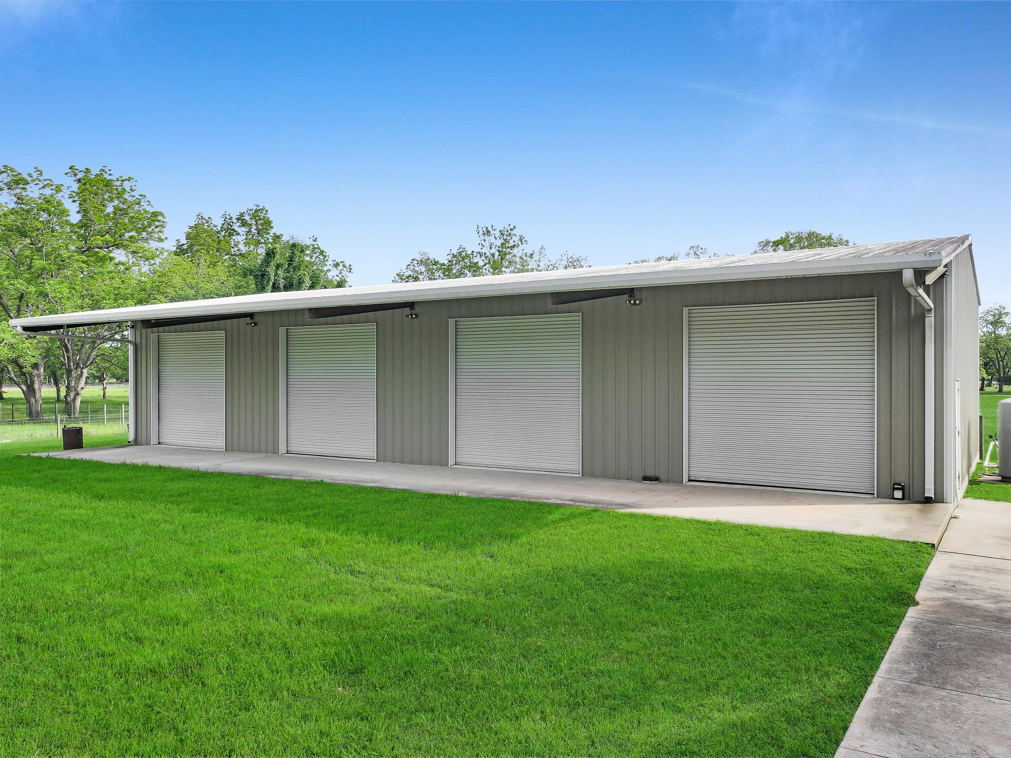 1771 Wilpitz Road Brookshire, TX 77423 - Photo 36 of 50 a backyard of a house with lots of green space