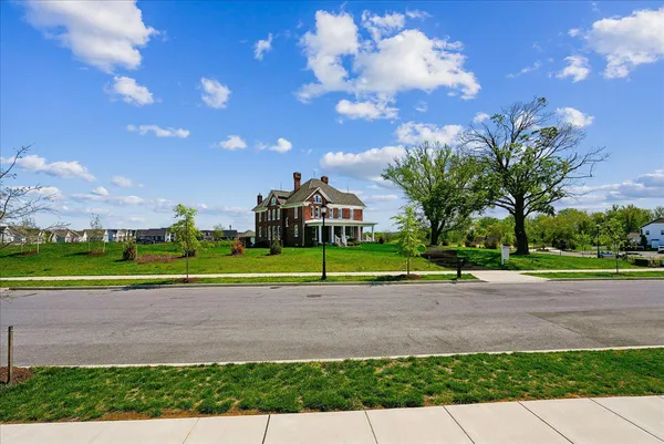 $3,250 | 1303 Potomac View Parkway, Brunswick, MD 21716