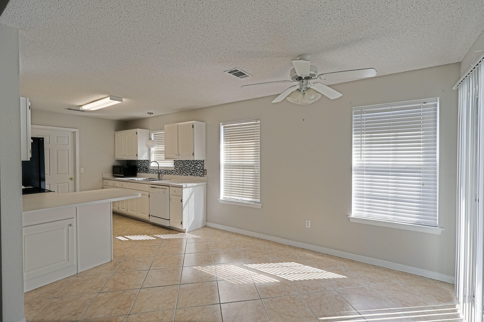 34 Stowe Road Mary Esther, FL 32569 - Photo 7 of 24