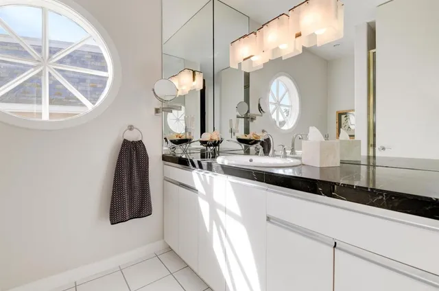 $1,475,000 | 7487 Via De Fortuna, Carlsbad, CA 92009