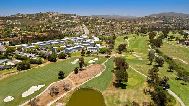 $1,475,000 | 7487 Via De Fortuna, Carlsbad, CA 92009