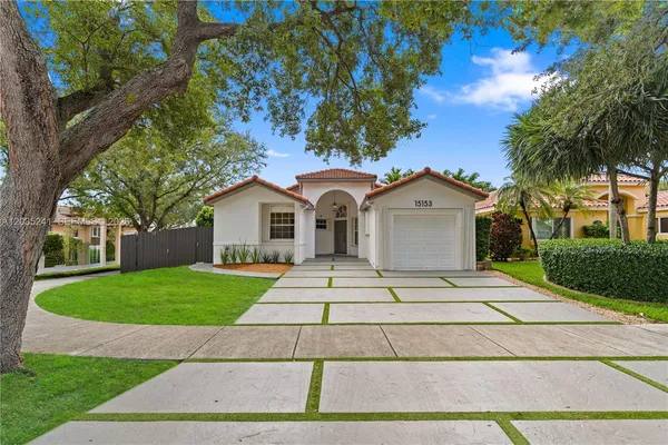 $749,800 | 15153 Northwest 89th Place, Miami Lakes, FL 33018