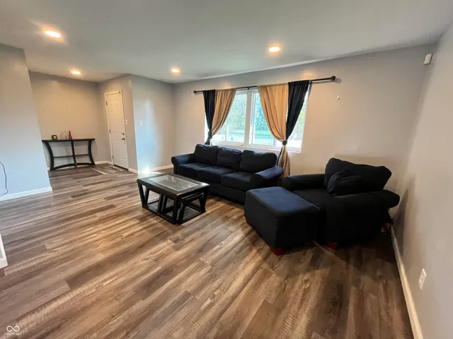 $159,900 | 3902 West Mooresville Road, Indianapolis, IN 46221