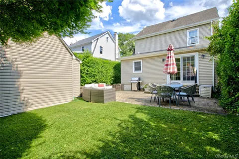 $1,089,000 | 7 Fairview Avenue, Port Washington, NY 11050