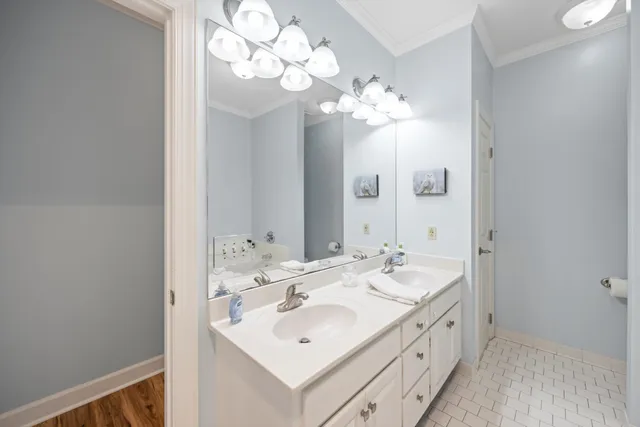 $549,900 | 1220 Bridgewater Lane, Chattanooga, TN 37405