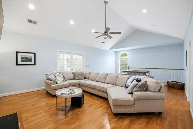 $549,900 | 1220 Bridgewater Lane, Chattanooga, TN 37405