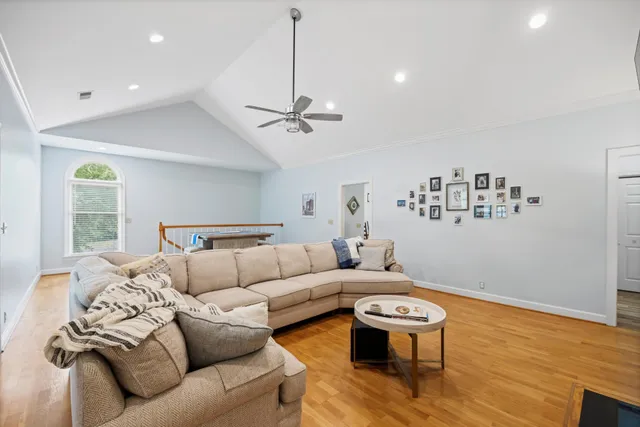 $549,900 | 1220 Bridgewater Lane, Chattanooga, TN 37405