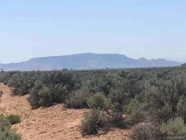 a view of a dry field
