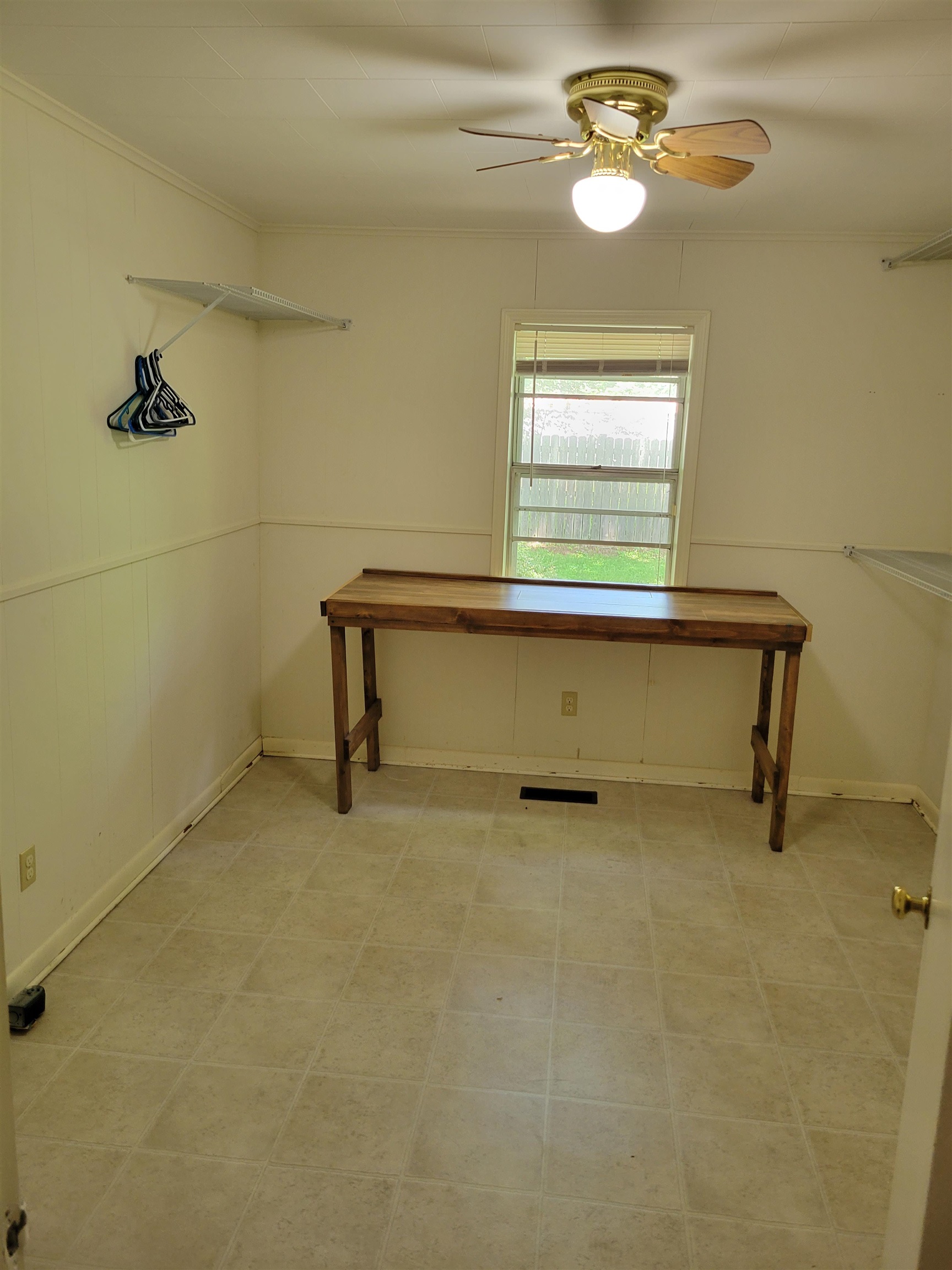 1572 Asbury Glimp Road Ripley, TN 38063 - Photo 17 of 20 a view of a livingroom with a window