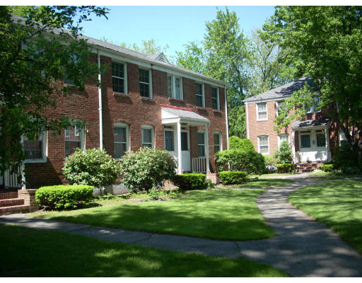 40 Colony Road, Unit 40 West Springfield, MA 01089 - Photo 1 of 10 Gallery Image 1