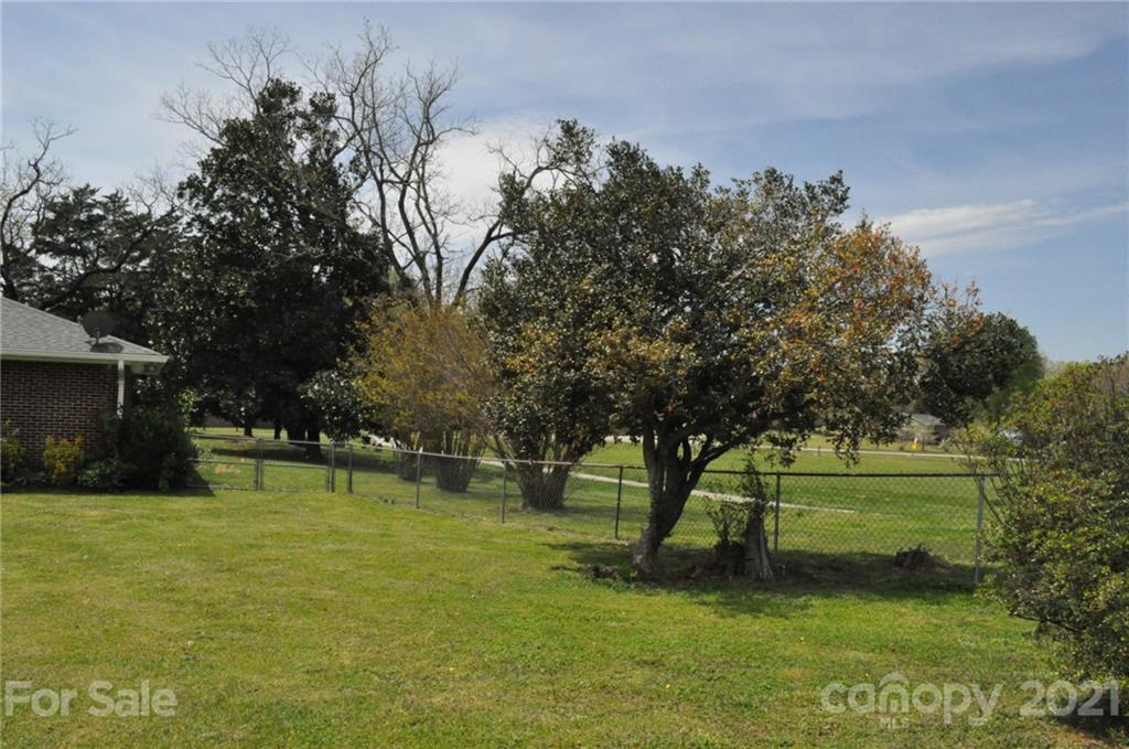 501 Redland Road Landrum, SC 29356 - Photo 36 of 38 a view of a park with large trees