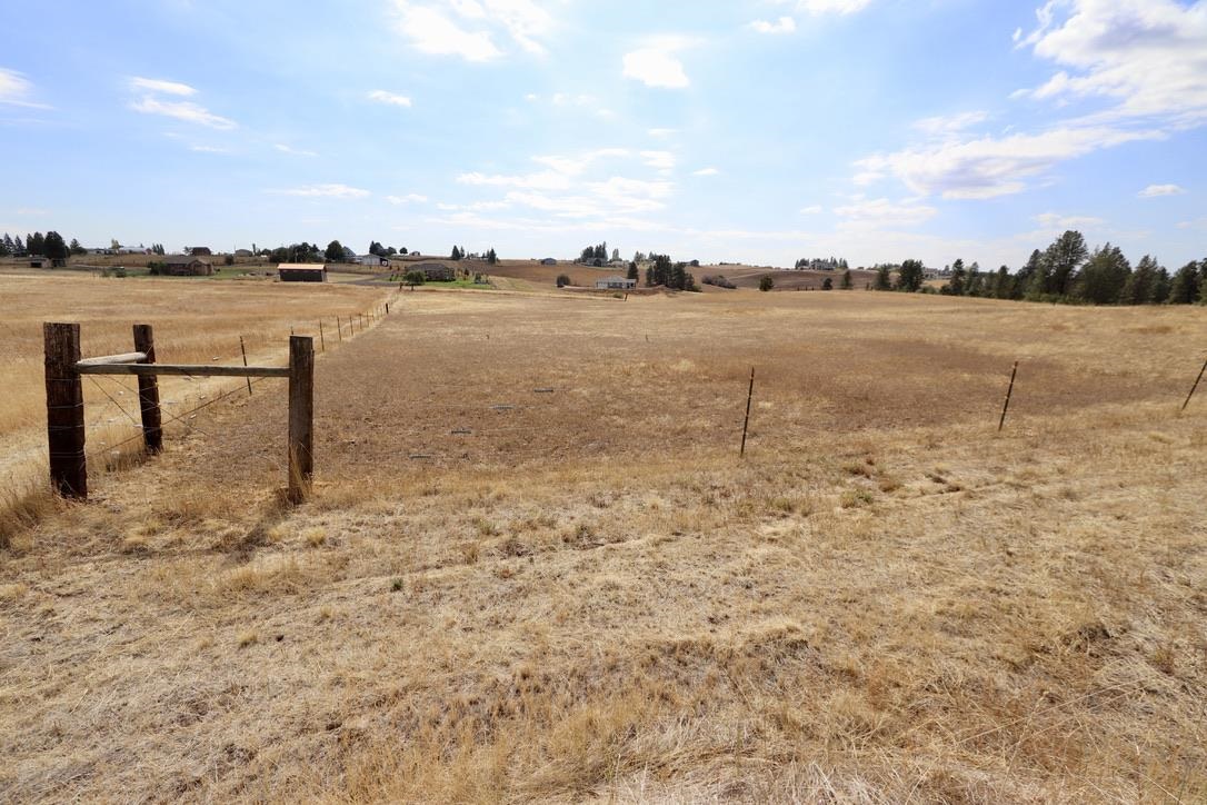 11812 East Connor Road Valleyford, WA 99036 - Photo 45 of 46