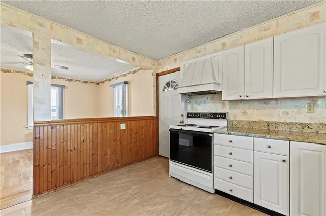 $350,000 | 37 George Waterman Road, Johnston, RI 02919