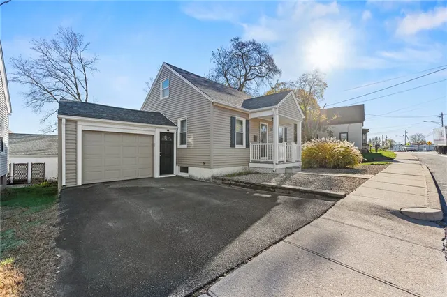 $350,000 | 37 George Waterman Road, Johnston, RI 02919