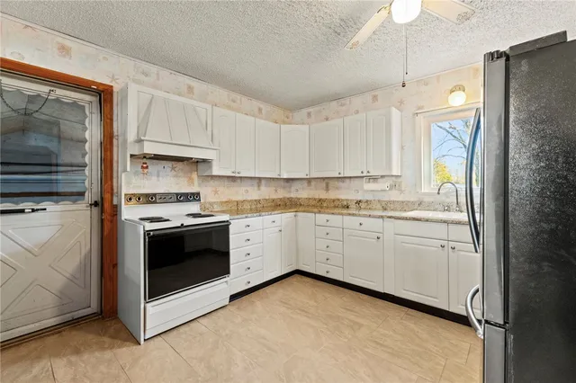 $350,000 | 37 George Waterman Road, Johnston, RI 02919