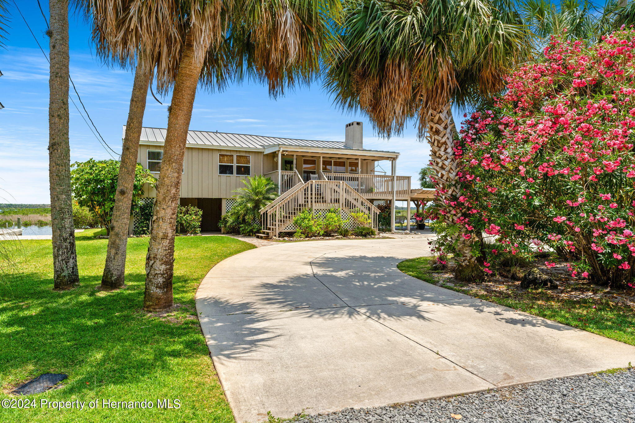 10100 Cabana Weeki Wachee, FL 34607 - Photo 1 of 43 10100 Cabana St