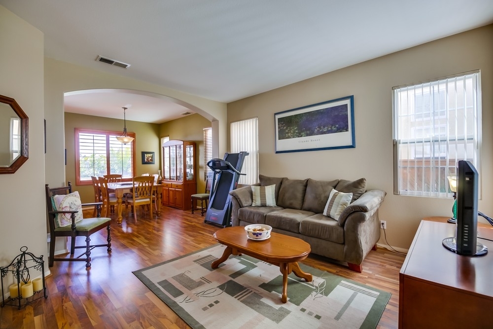1762 Sierra Verde Road Chula Vista, CA 91913 - Photo 2 of 25 Gallery Image 2