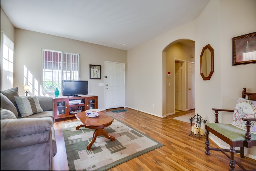 1762 Sierra Verde Road Chula Vista, CA 91913 - Photo 3 of 25 Gallery Image 3