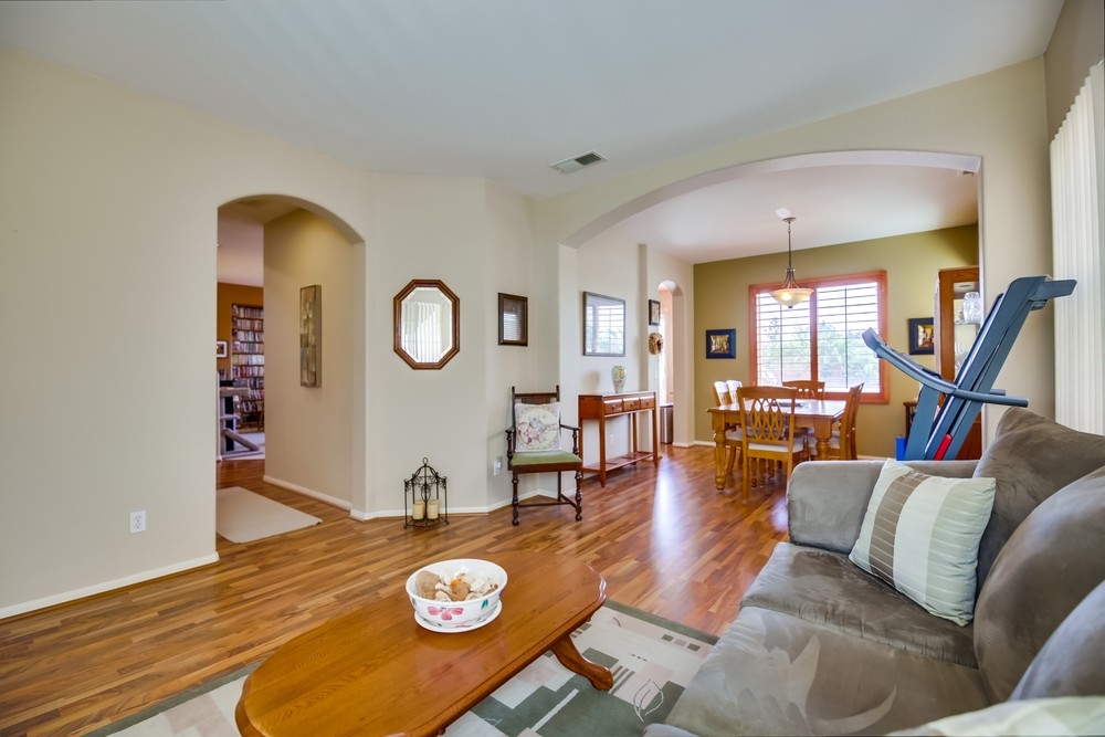 1762 Sierra Verde Road Chula Vista, CA 91913 - Photo 4 of 25 Gallery Image 4
