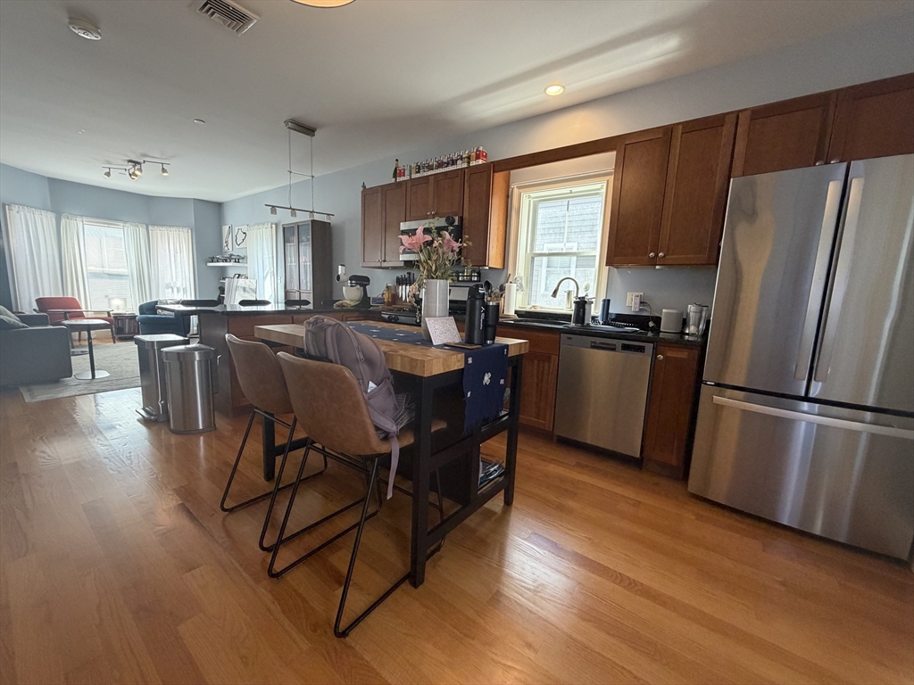 111 Pleasant Street, Unit 4 Boston, MA 02125 - Photo 4 of 19