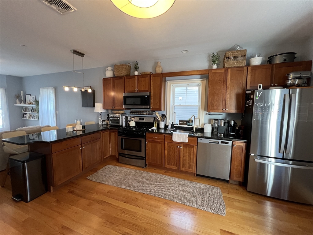 111 Pleasant Street, Unit 4 Boston, MA 02125 - Photo 5 of 19