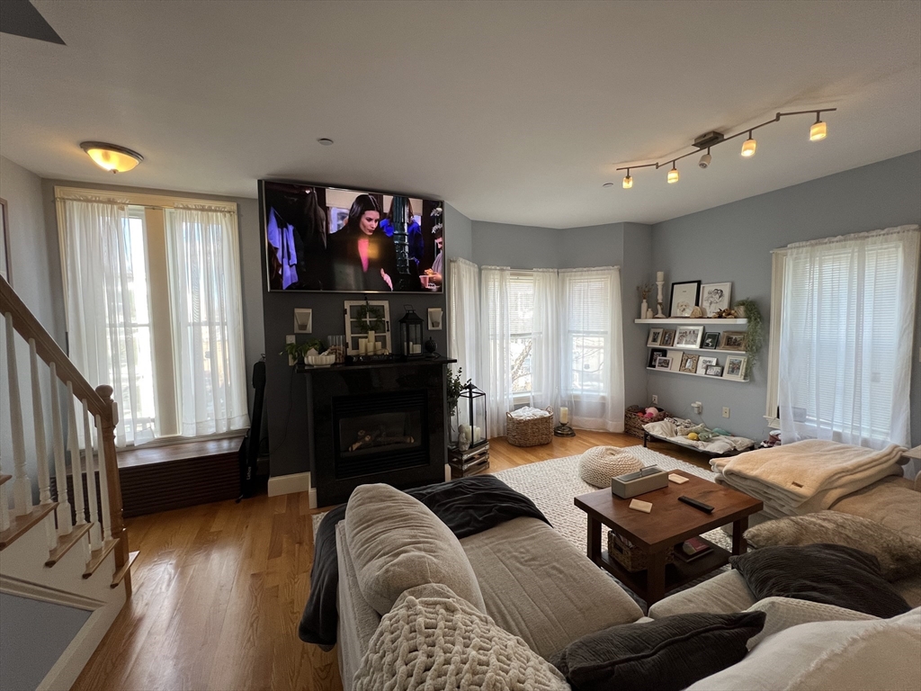 111 Pleasant Street, Unit 4 Boston, MA 02125 - Photo 7 of 19