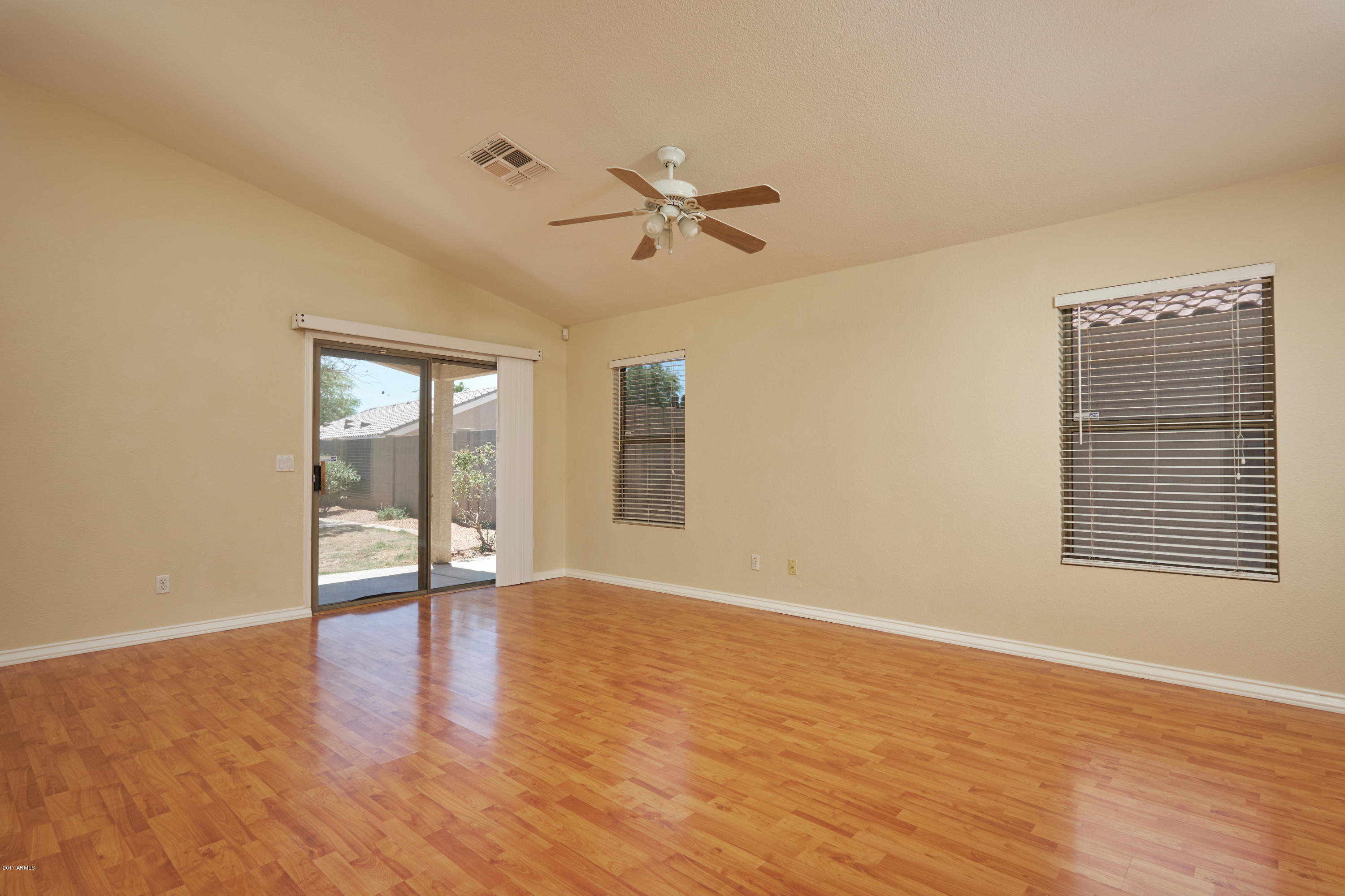 12937 West Redfield Road El Mirage, AZ 85335 - Photo 4 of 17 Living Room