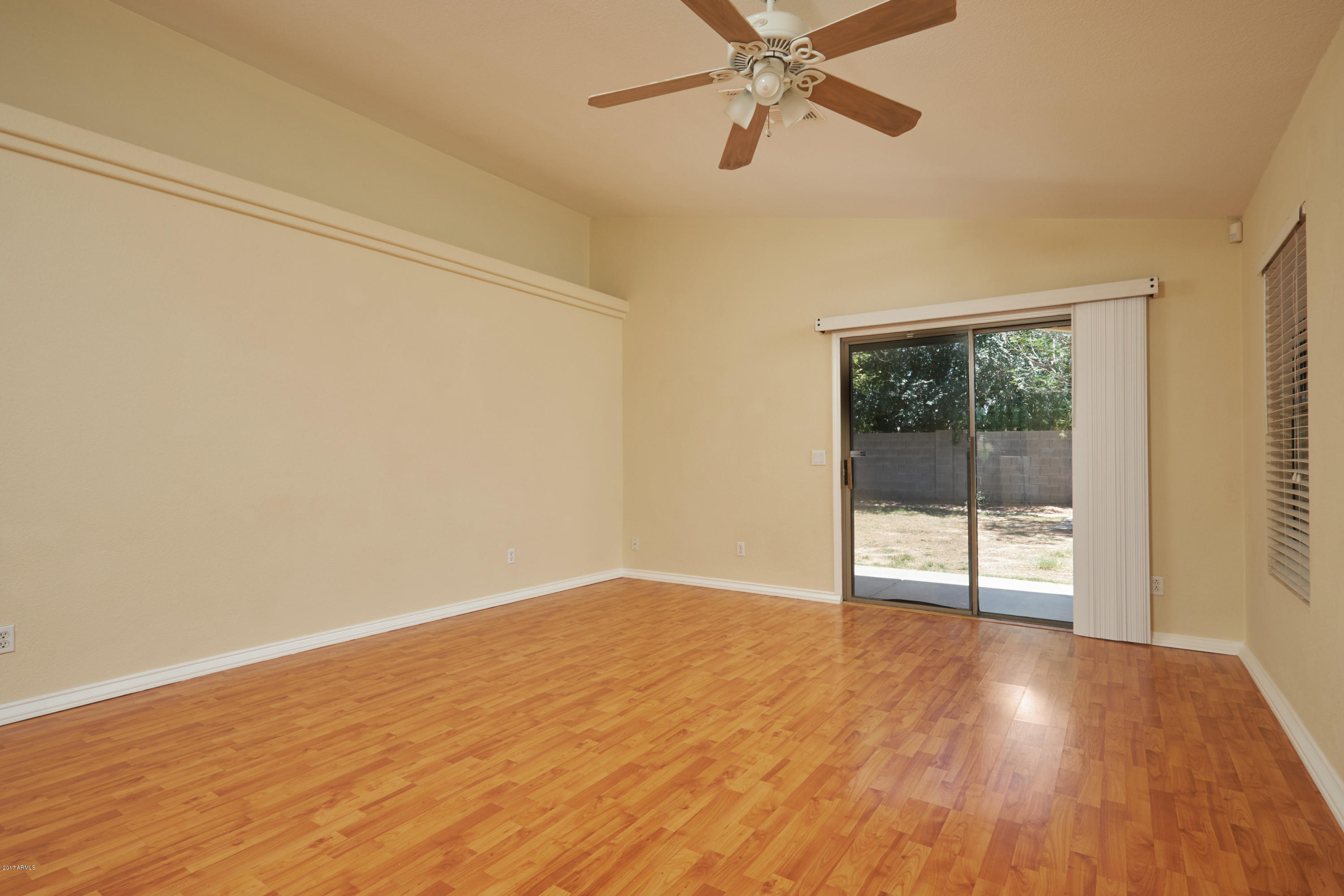 12937 West Redfield Road El Mirage, AZ 85335 - Photo 5 of 17 Living Room