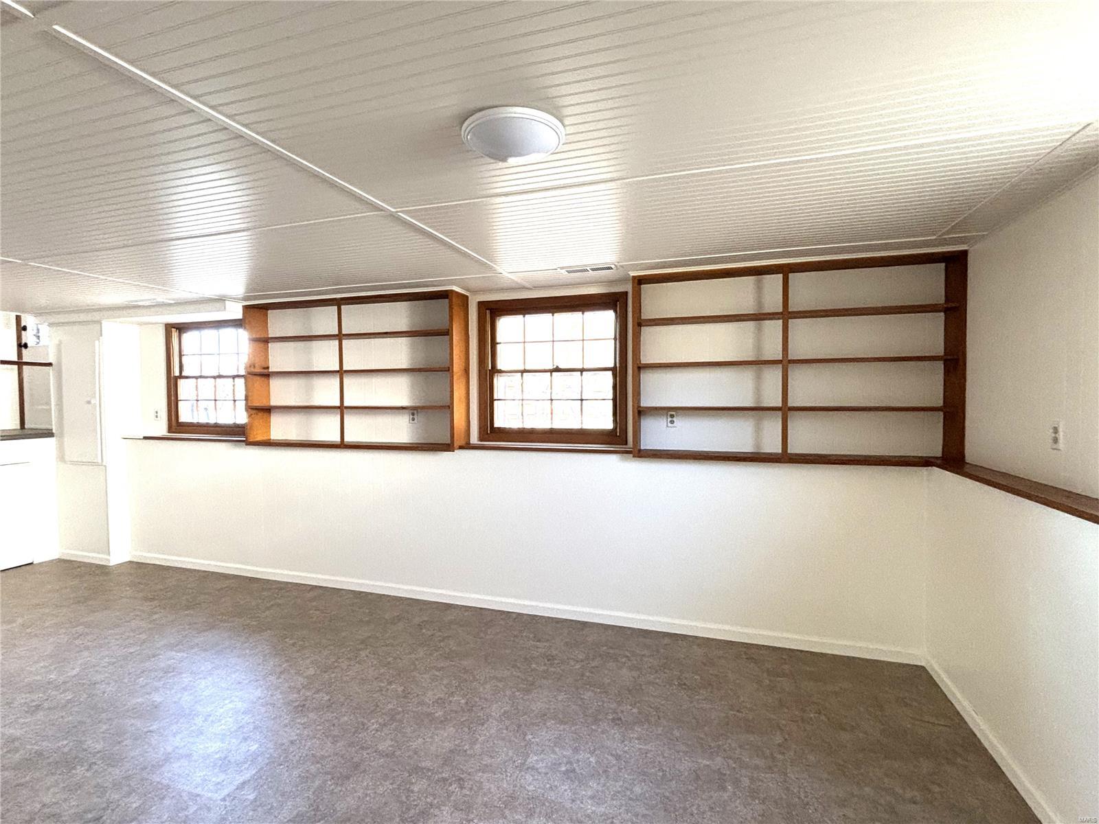 501 Maple Street Greenville, IL 62246 - Photo 11 of 38