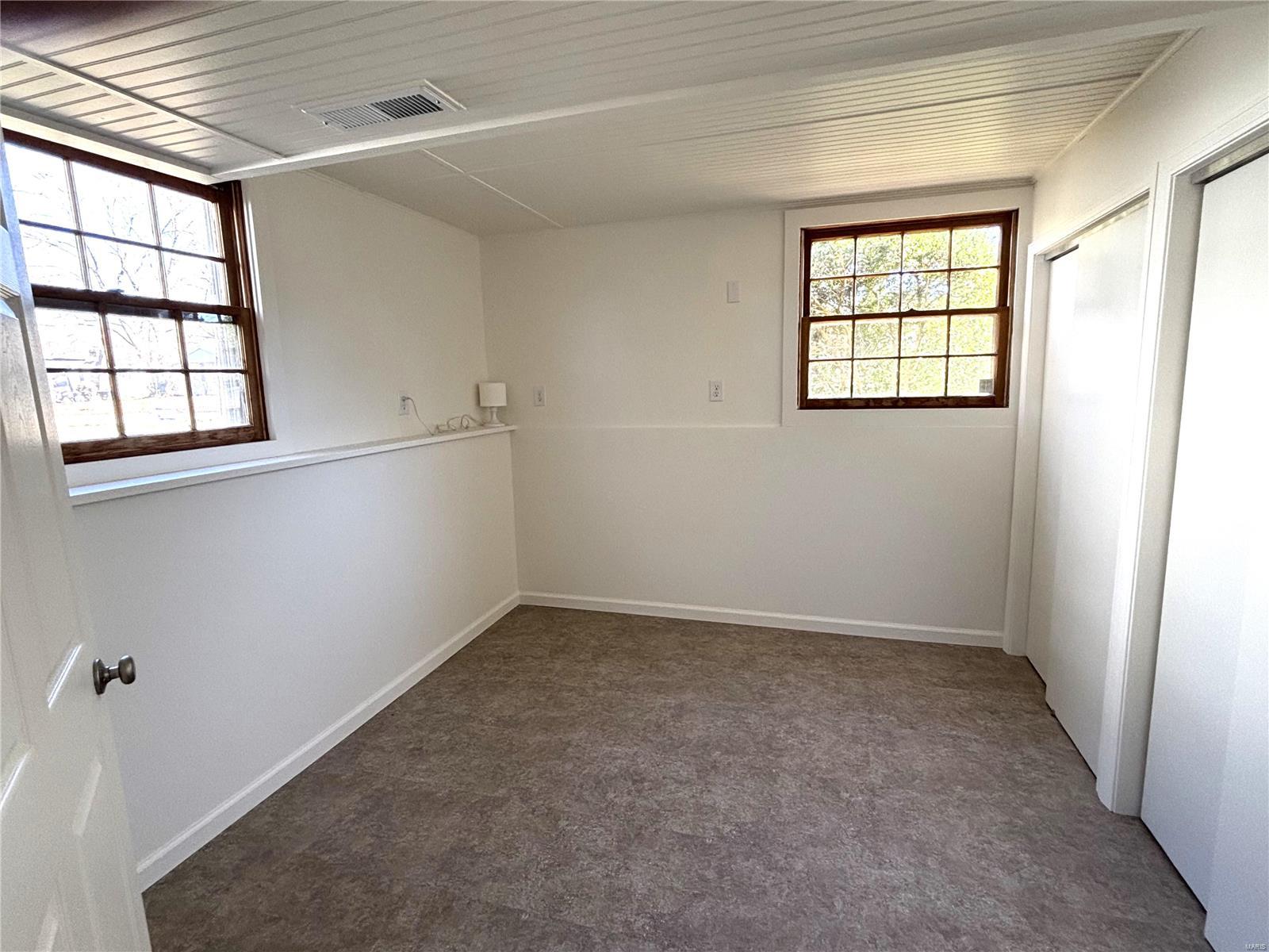 501 Maple Street Greenville, IL 62246 - Photo 12 of 38