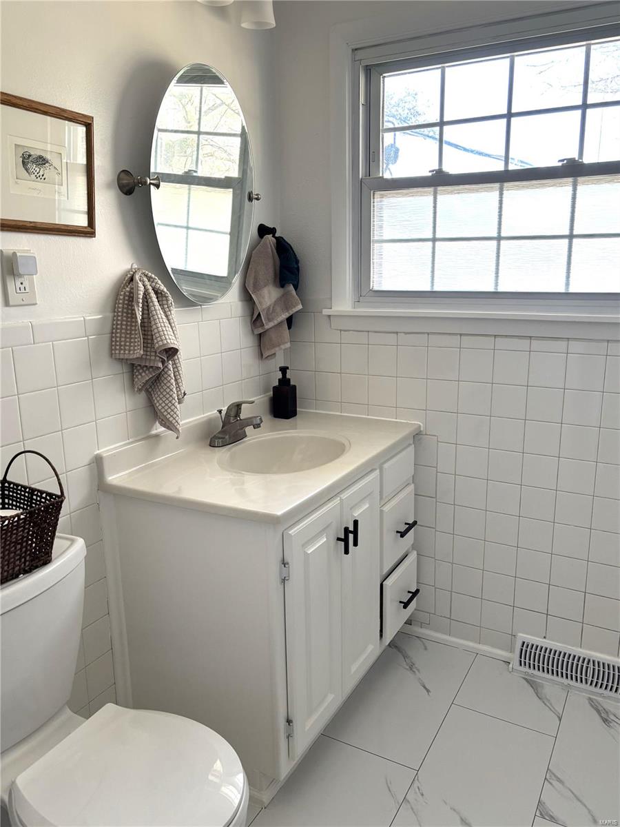 501 Maple Street Greenville, IL 62246 - Photo 15 of 38