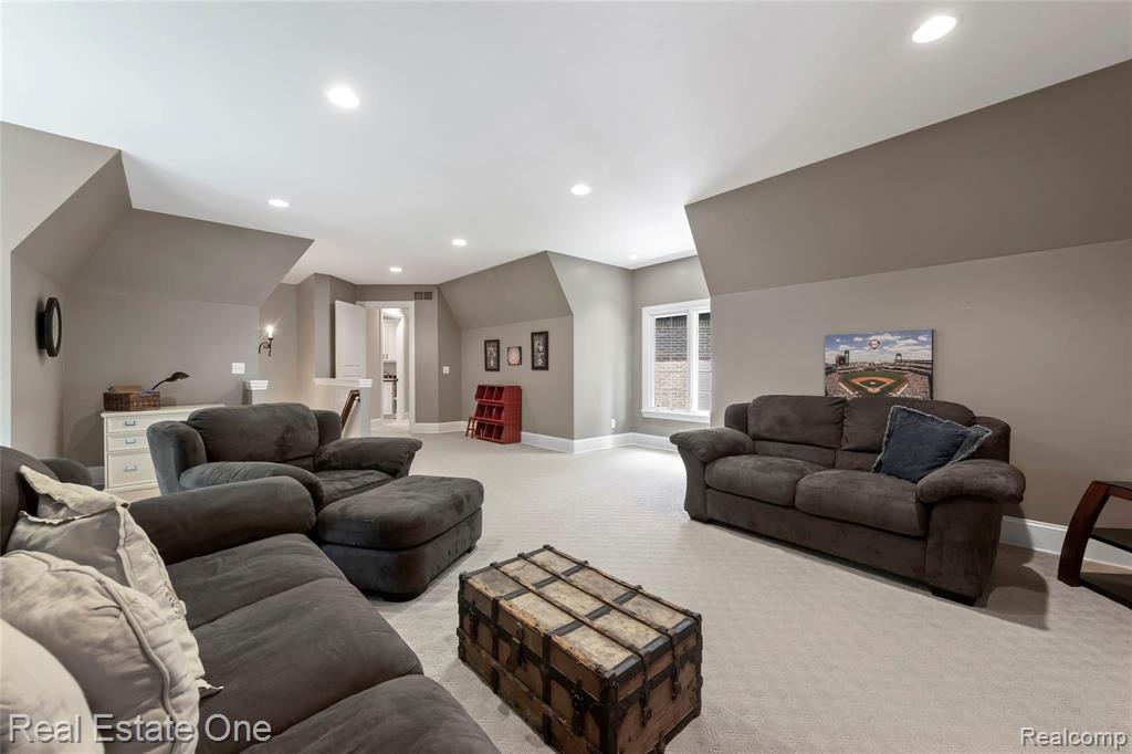 7807 Fieldstone Ridge Clarkston, MI 48348 - Photo 44 of 59