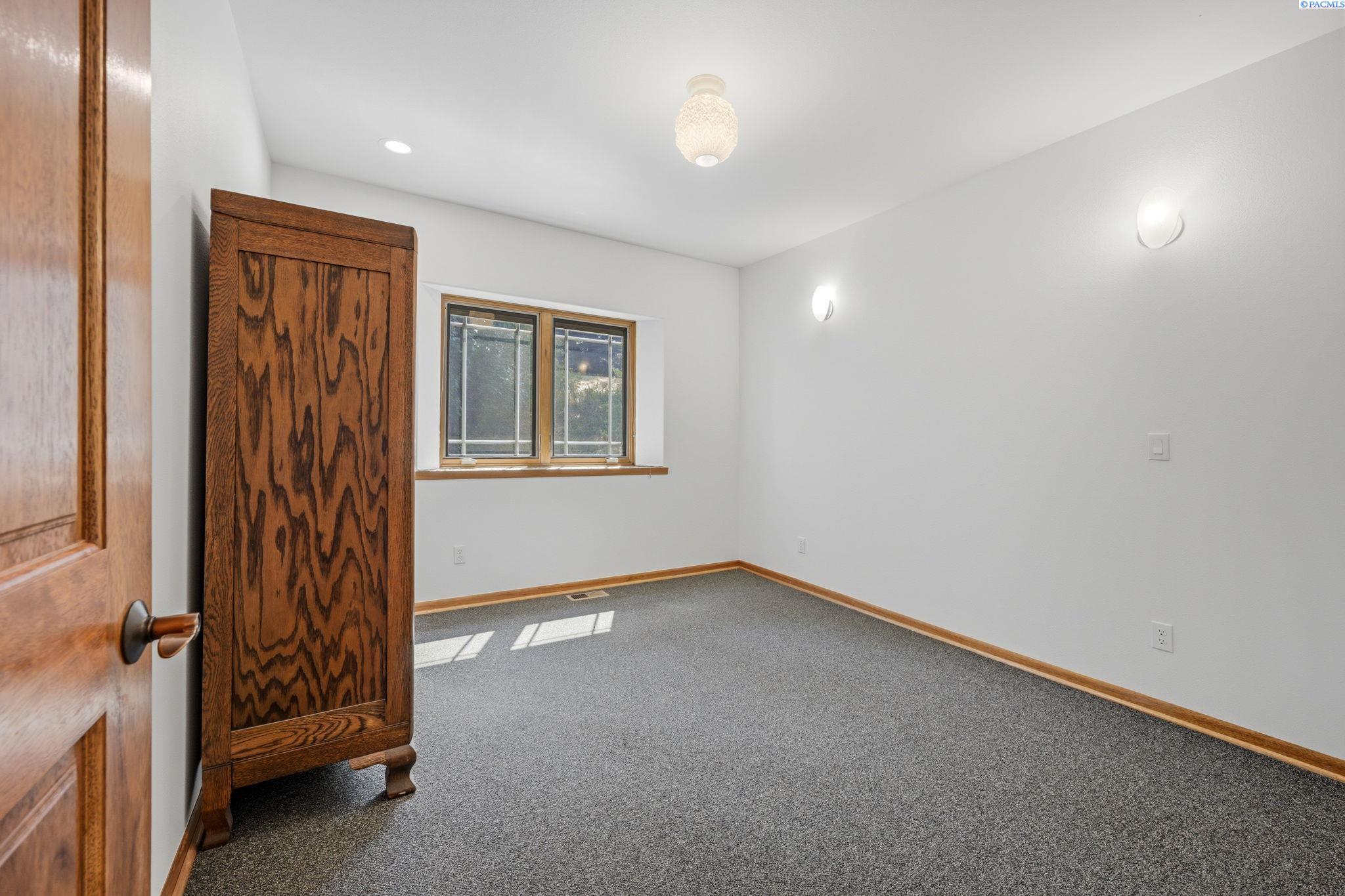 651 Klemgard Road Pullman, WA 99163 - Photo 21 of 50 Gallery Image 21