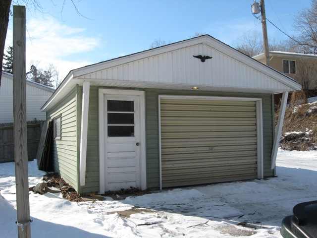 2410 Telegraph Road Davenport, IA 52804 - Photo 5 of 6 Gallery Image 5