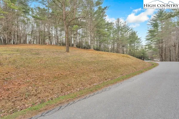 $125,000 | 30 R Valle Cay Drive, Vilas, NC 28692