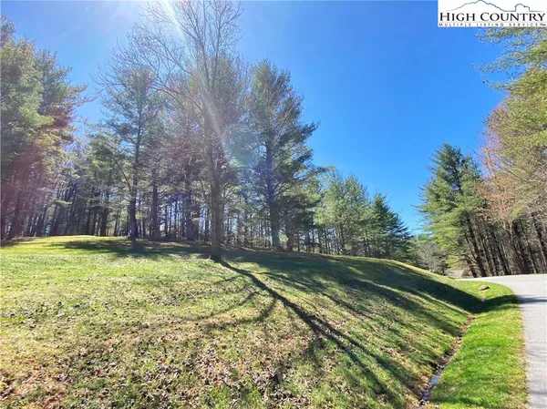 $125,000 | 30 R Valle Cay Drive, Vilas, NC 28692