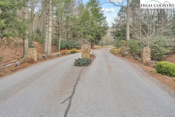 $125,000 | 30 R Valle Cay Drive, Vilas, NC 28692