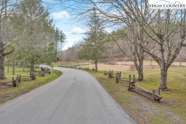$125,000 | 30 R Valle Cay Drive, Vilas, NC 28692