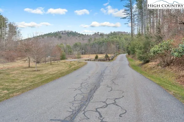 $125,000 | 30 R Valle Cay Drive, Vilas, NC 28692