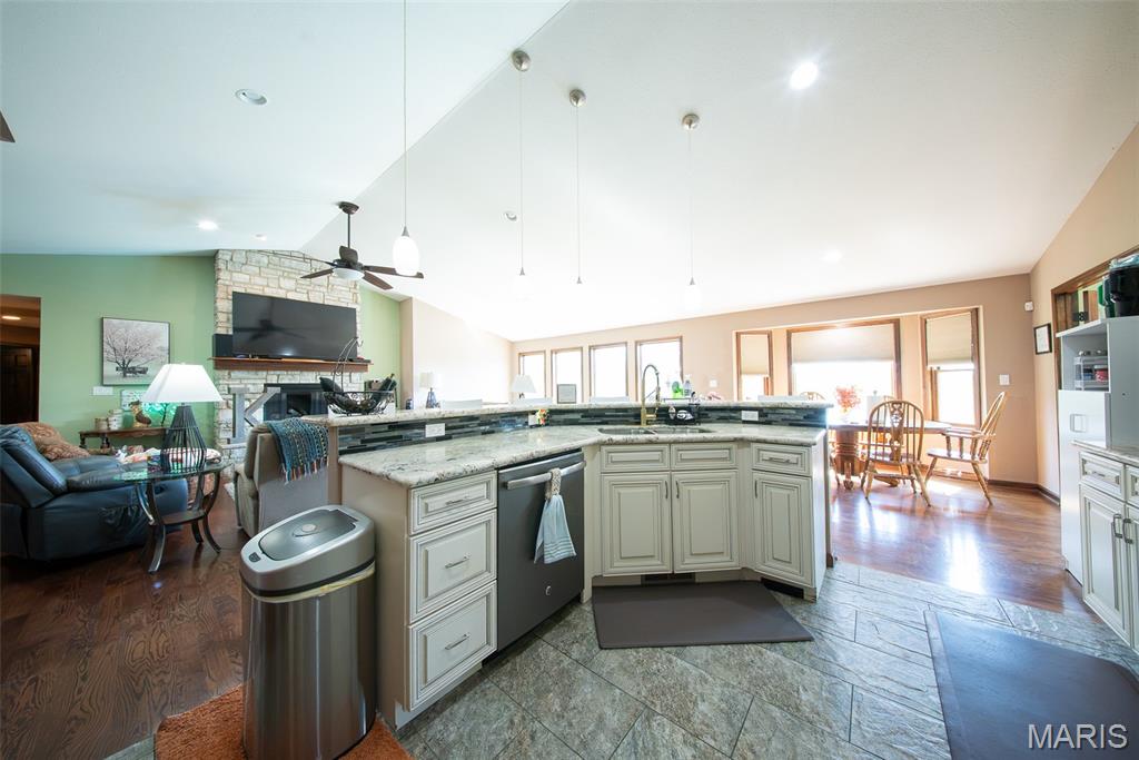 2202 Lindberg Road Cuba, MO 65453 - Photo 20 of 42 Gallery Image 20