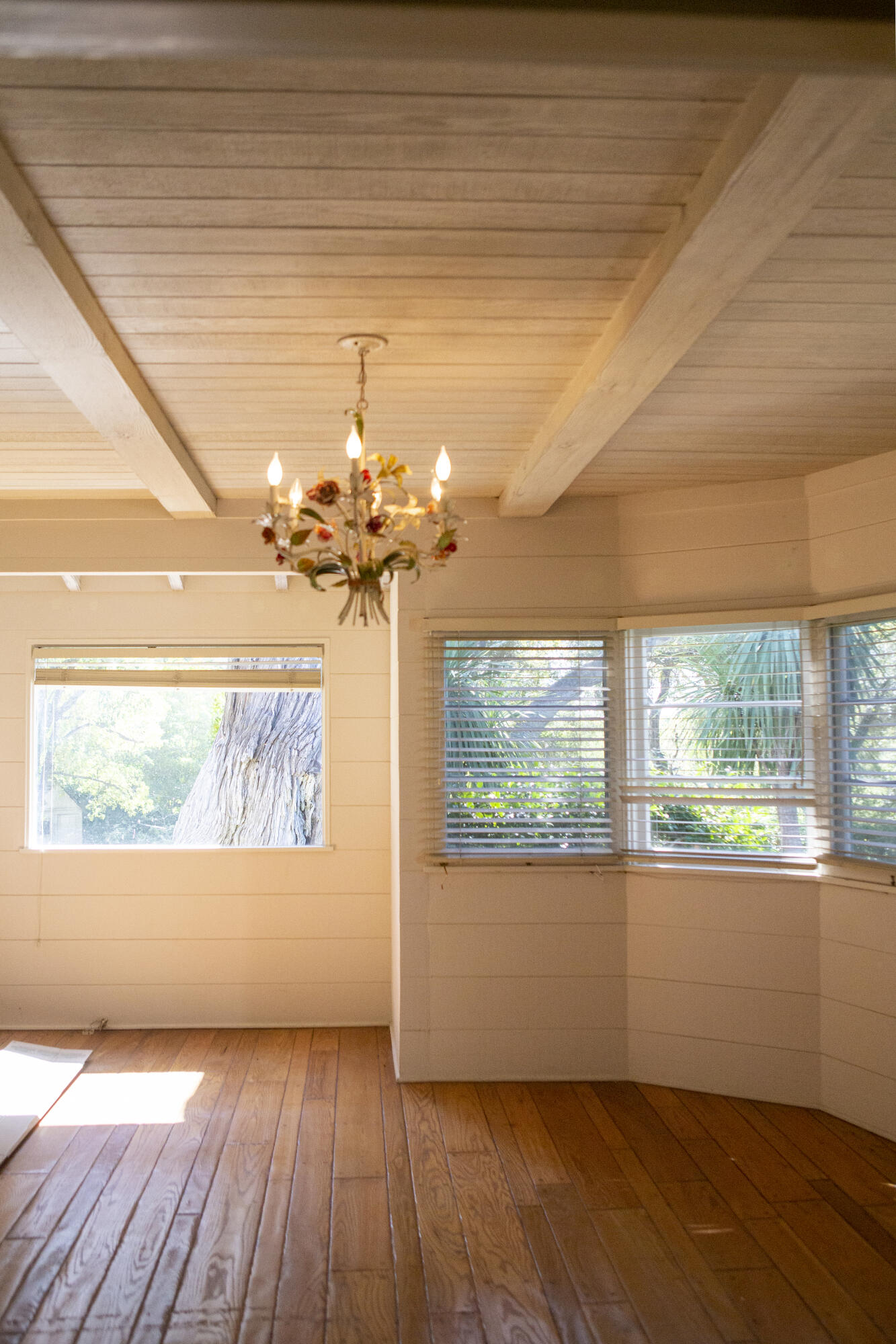 4395 Via Esperanza Santa Barbara, CA 93110 - Photo 9 of 23 a view of a room with wooden floor and a window