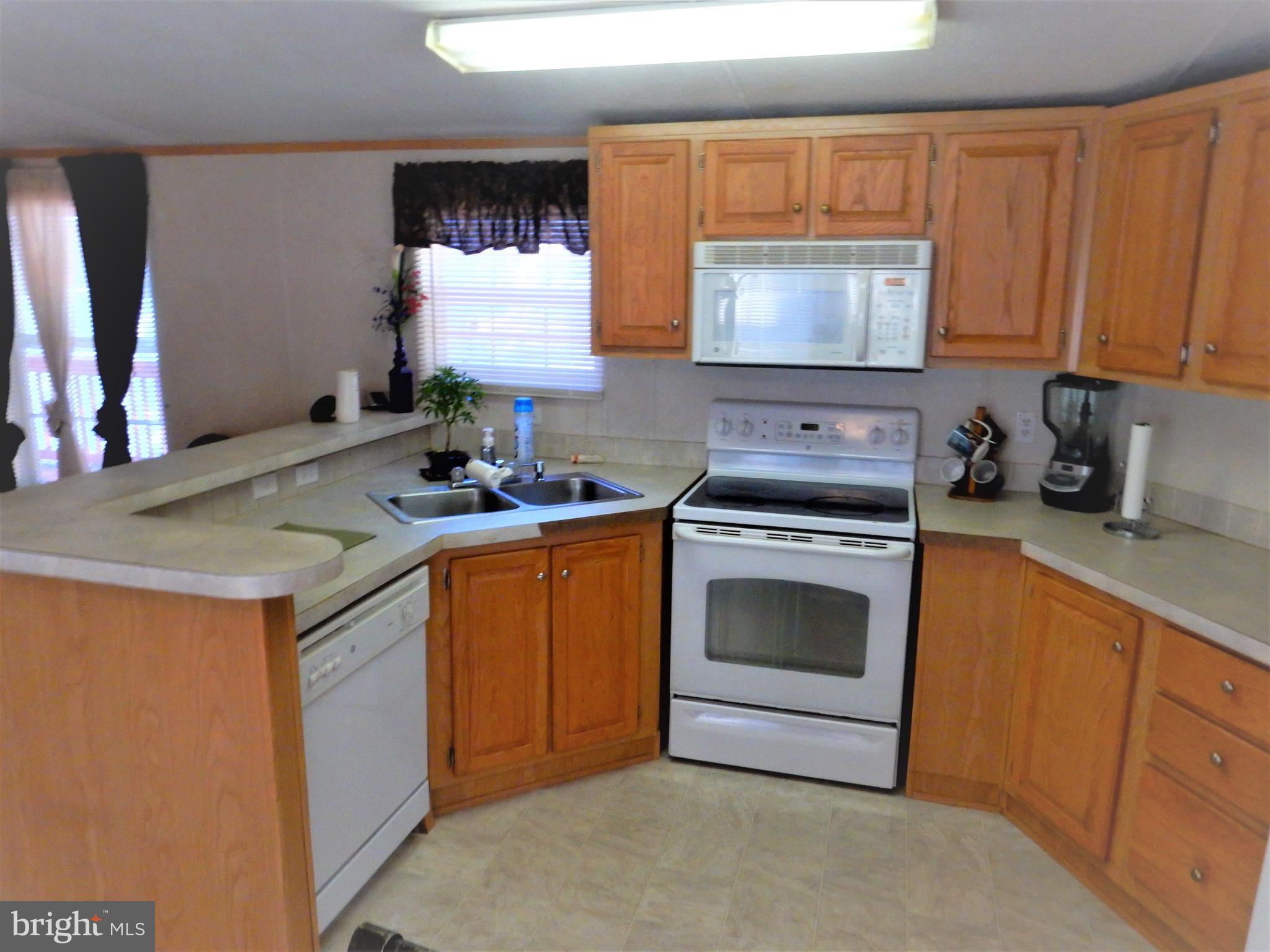 7810 Clark Road Jessup, MD 20794 - Photo 4 of 28 Plenty of Counter Space