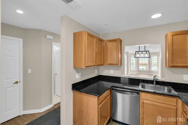 $2,800 | 129 Ademics Way, South Amboy, NJ 08879
