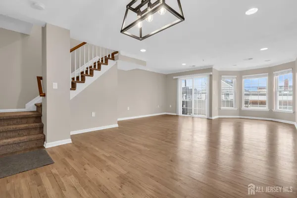 $2,800 | 129 Ademics Way, South Amboy, NJ 08879