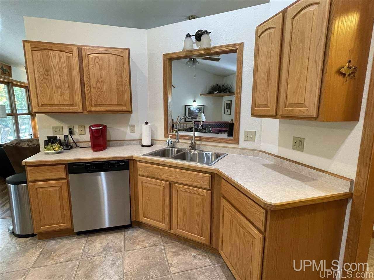 684 N Asp Road Manistique, MI 49854 - Photo 7 of 46